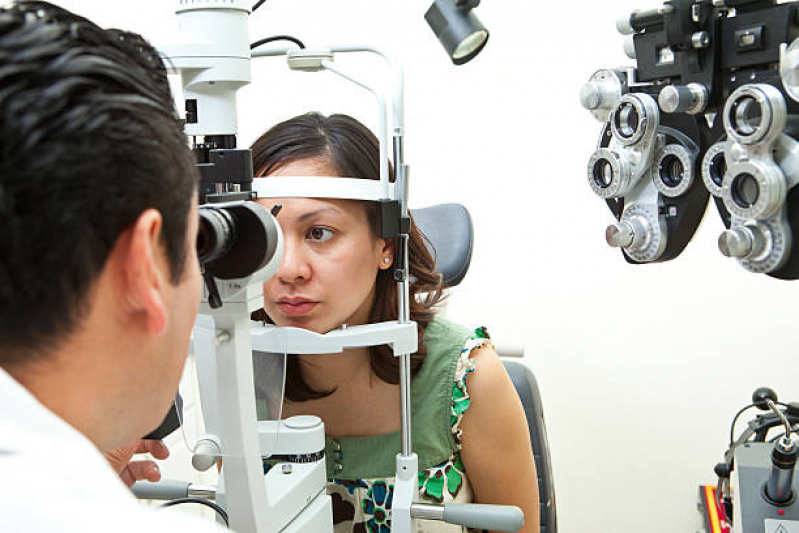 Exame de Refração Ocular Socorro - Exame de Refração Oftalmologia